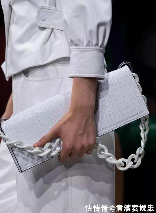 mini 今年最时髦,有个性的包包!今年最时髦,有个性的包包!