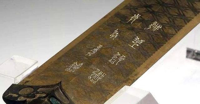 逐梦13年,他造出的“越王勾践剑”,以假乱真!