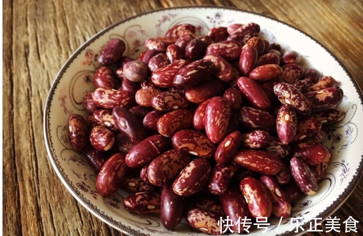 豆角籽|晚饭不知道吃点啥好,试试这碗粗粮粥,软糯香滑,体重悄悄下降