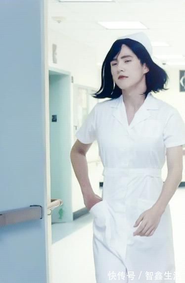 口红 男明星涂口红谁最惊艳?这是有多妩媚?男星涂口红唇膏的样子有没有撩到你呢?