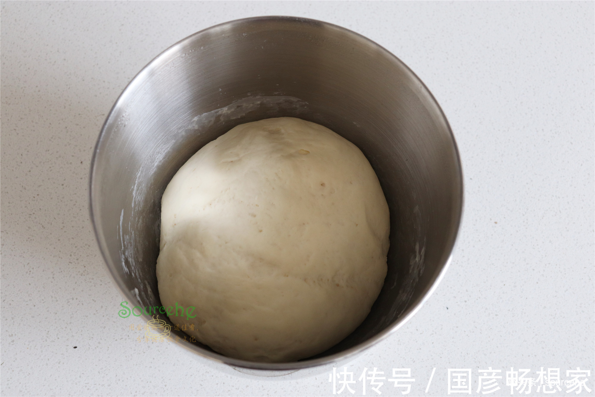 过年放假,早餐别买了,自己做包子,蓬松香软不塌陷,皮薄肉香