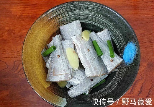 腌带鱼|遇到这鱼，我从不手软，一买就是5斤，营养极高，炸着吃最香