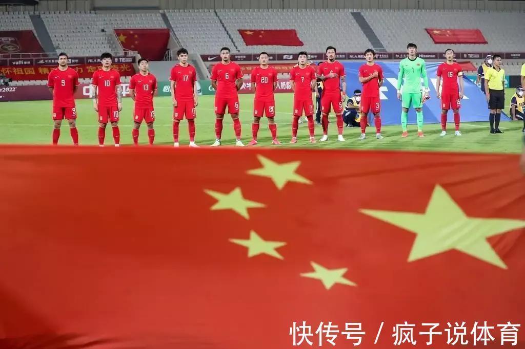 妙招|国足踢越南有妙招,猛练边路传中和中路渗透,武磊提前3天归队!