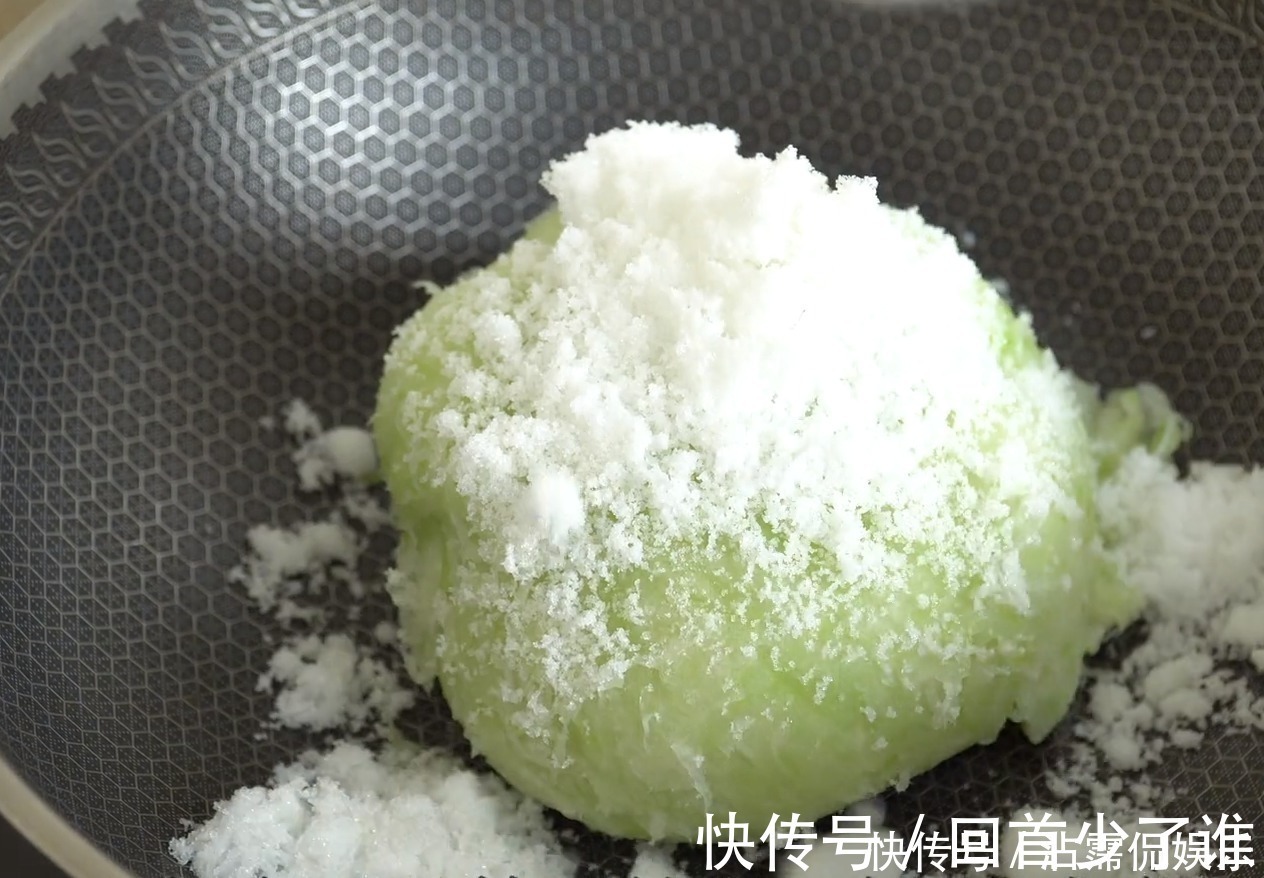 这才是冬瓜最好吃做法，不炒菜不炖汤，晶莹剔透，筋道好吃有嚼劲