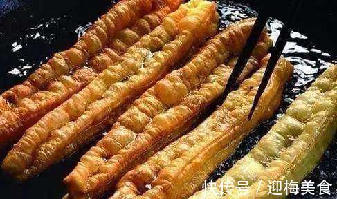 伤害|9岁孩子查出脑萎缩,医生:比辣条伤害大的2物,家长少给孩子吃