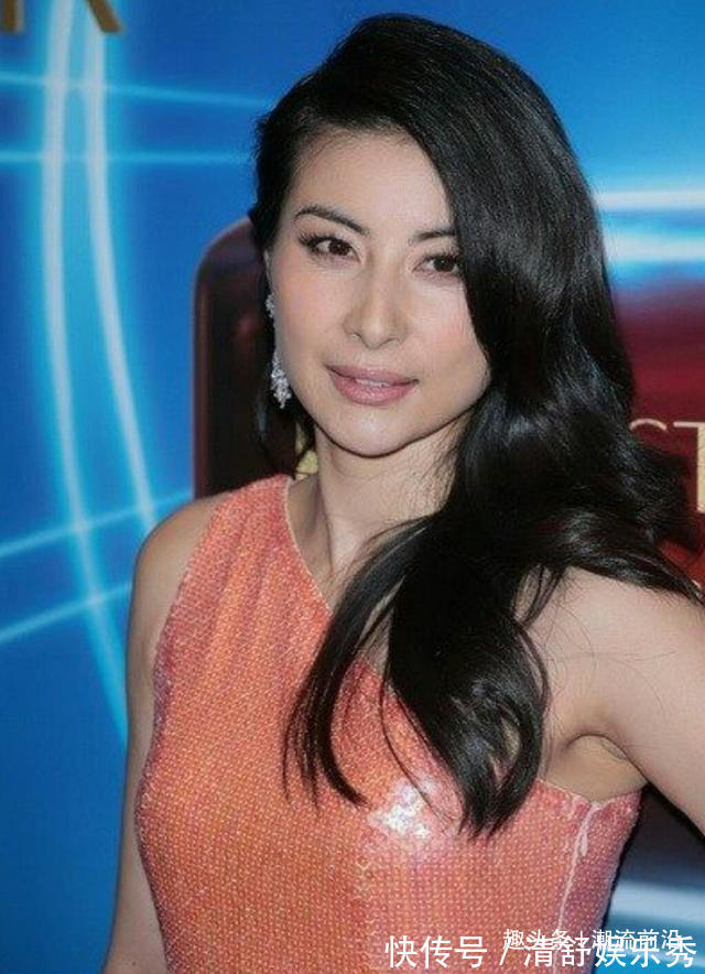 碎发 38岁郭晶晶终于换发型,剪短发美到开挂,又美又温柔,谁能不爱?