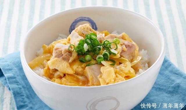 孩子|早餐这样做,孩子最爱吃,一大碗上桌,营养好吃又漂亮,看饿了