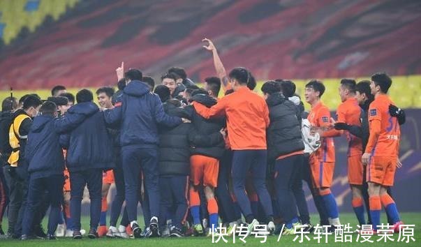 黑哨|央视点赞并报道,职业俱乐部却屡遭黑哨,球迷质问足协你的脸呢