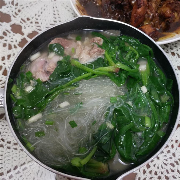 儿子回来,做了几道菜,被他说没有老婆做的好吃