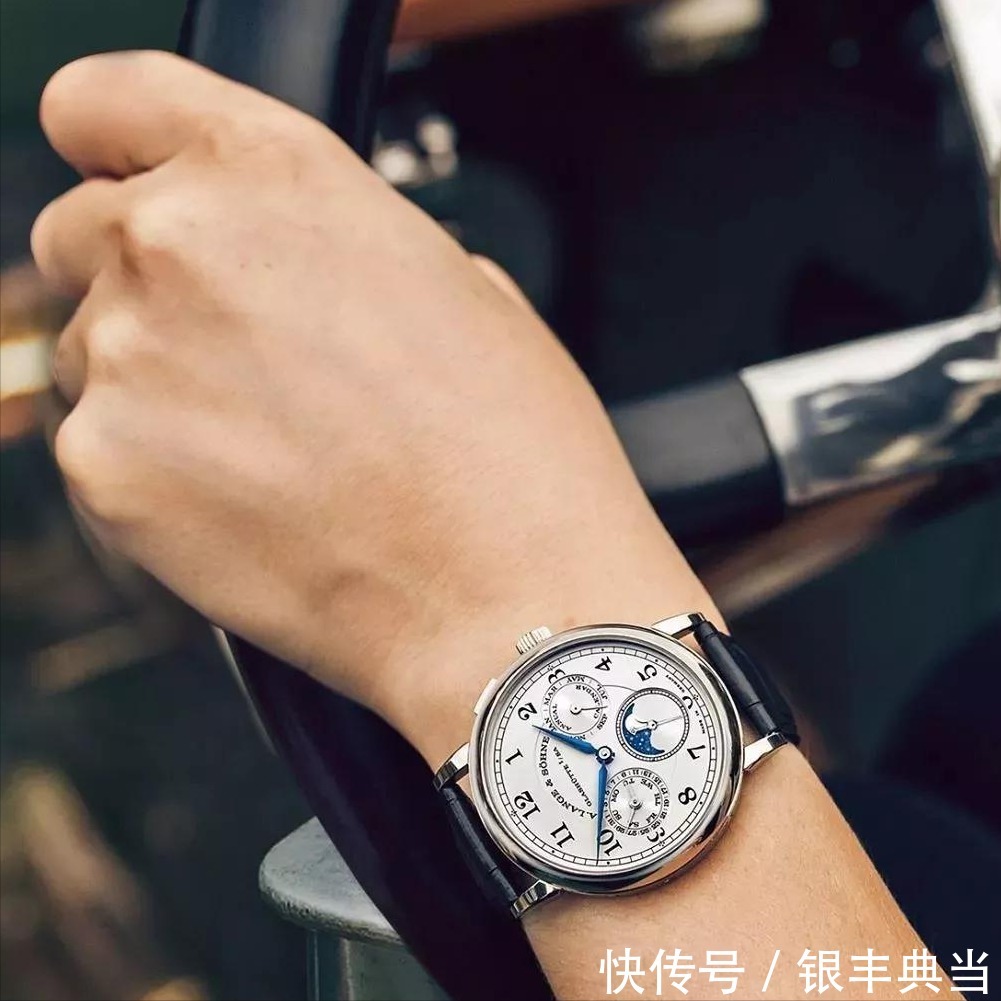 劳力士 买手表可以保值?别傻了,40多万的手表也不值20万!