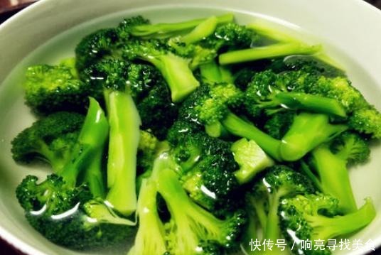 脏东西|西兰花清洗太麻烦学会这个小妙招,轻松清洗干净西兰花