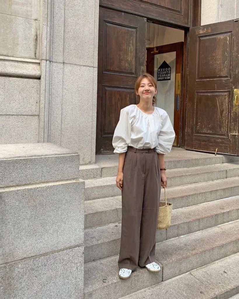 “阔腿裤”输惨了会藏肉的“云朵裤”也太显瘦了吧