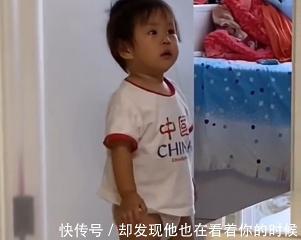 偏方|女儿被凶哭找奶奶告状，结果奶奶不在，扭头看向妈妈那一刻太尴尬