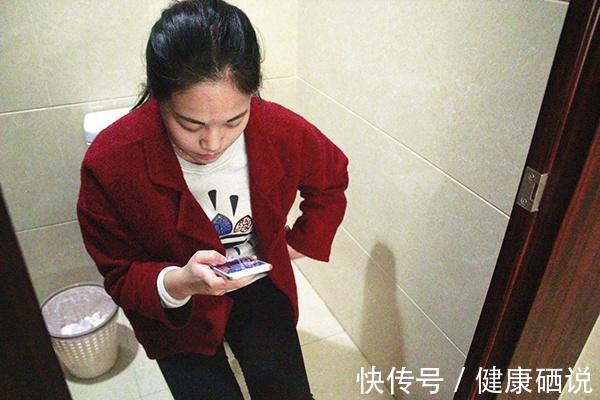 分泌物|高三学生家长查出宫颈癌,到底该不该告诉孩子?医生:三个征兆要重视