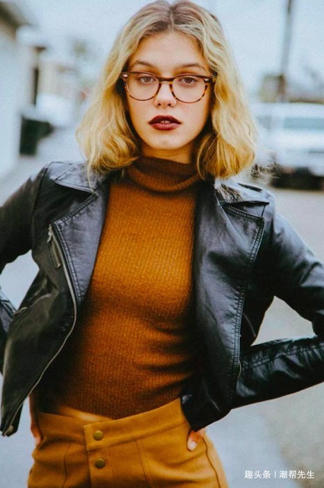 失宠|“高领毛衣”失宠了,今年冬天流行“烟管领”,时髦保暖更显瘦