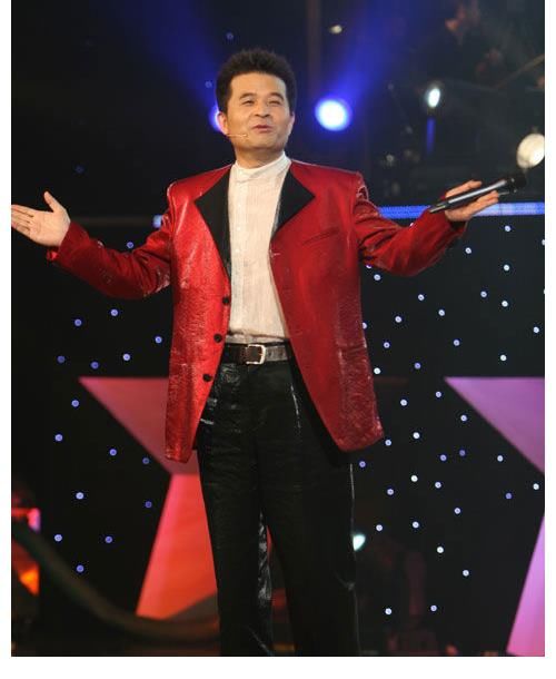 星光大道收视率严重下滑，朱军朱迅都不能拯救，网友：请郭德纲吧