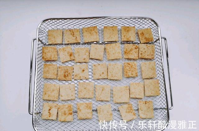 调味料|在家做网红烤豆皮,1块钱做一堆,好吃还美味