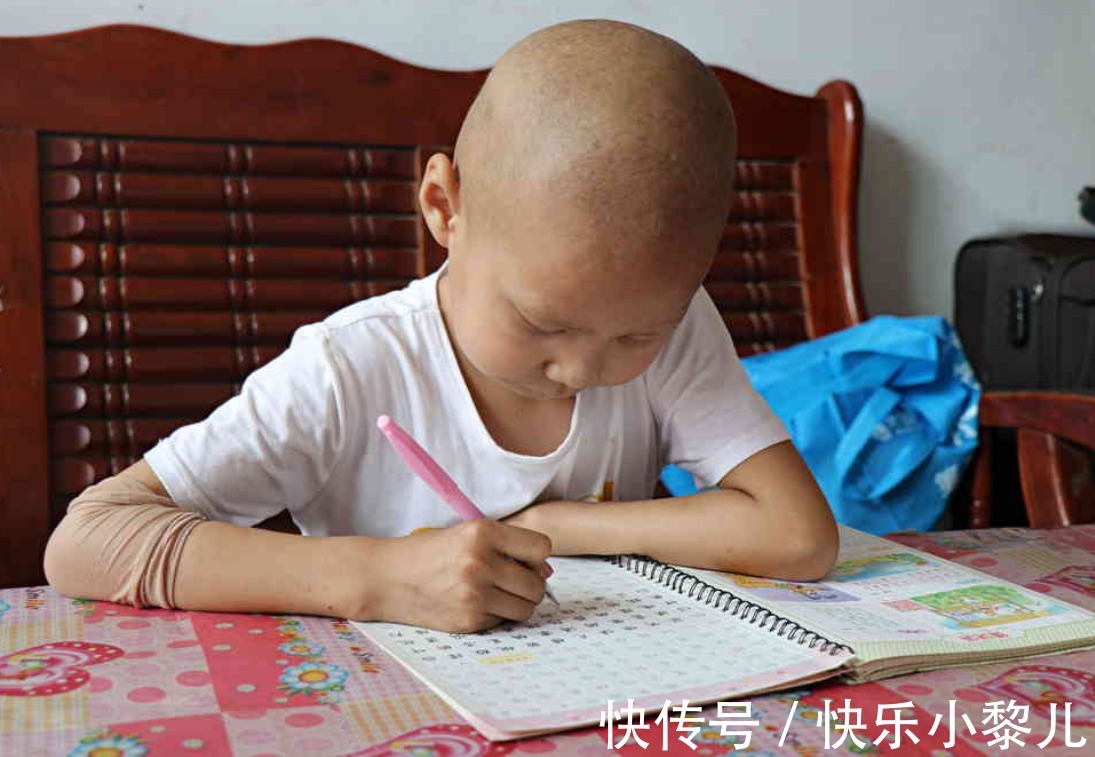 光头|夏季高温再难受,这4件事也不要对孩子做,家长别不当回事