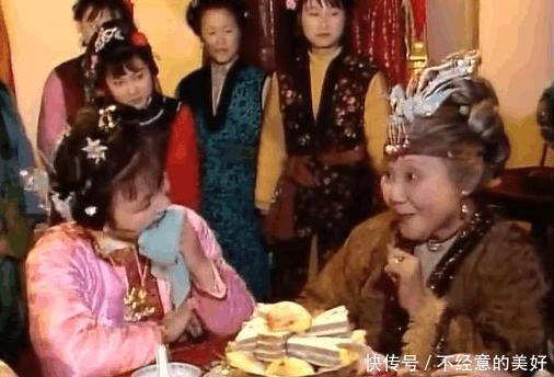 女孩|薛家、李家、邢夫人家来了几个女孩,为什么贾母唯独对宝琴好