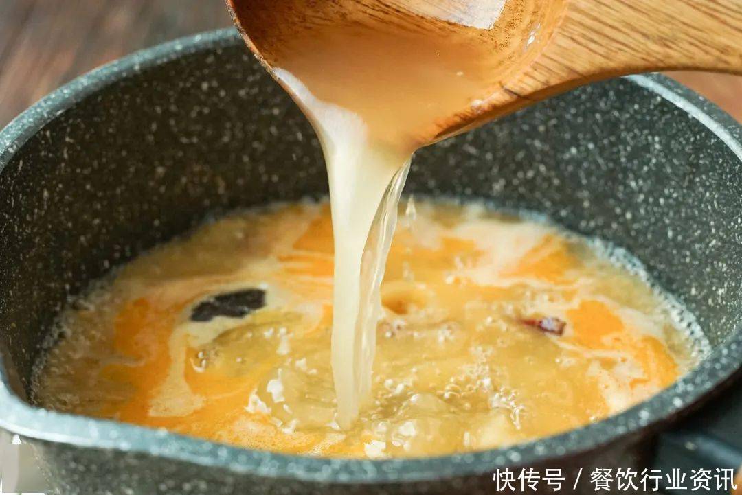  一年吃掉6000万份！这菜滋补又暖身，一上桌眉毛都被它香掉！