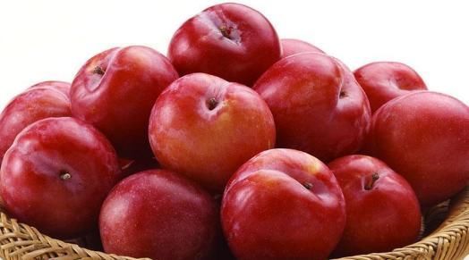 李子|美容养颜,清肝降压的李子,农民学会几点管理可高产丰收