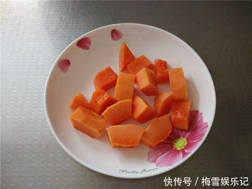 磨皮|此菜是“天然粉底液”,每周吃2次,自带磨皮效果,嫩滑无斑点!