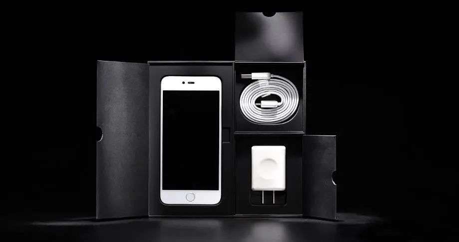 不起|比特斯拉充电还贵的共享充电宝？充电宝都要用不起？到底闹哪般？