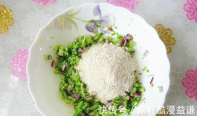 全麦粉|我的早餐饼火了,顶饱又低脂,同时还能润肤,最适合早秋!