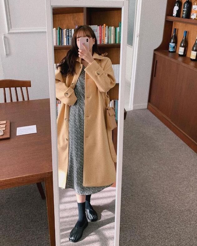 娃娃裙|走活力少女路线的ins博主 穿搭格外偏爱浅色和亮色系