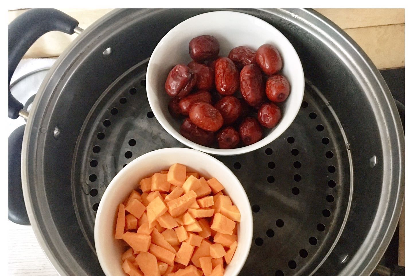 宝宝加餐小点心枣泥红薯卷,软糯香甜,营养又美味