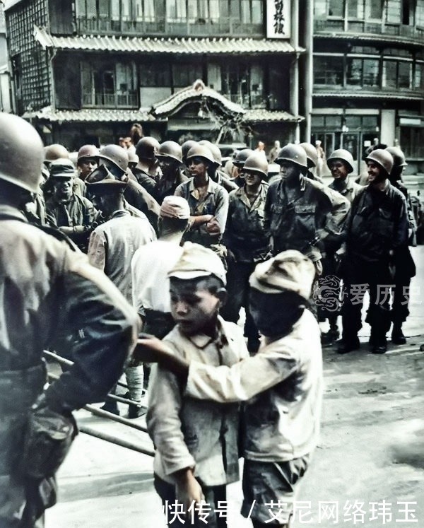 美军|老照片:源源不断踏上日本的美军 仓库里发现了成箱的中国大洋