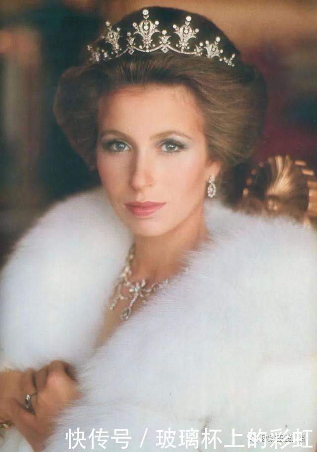 英女王唯一的女儿有这些珠宝算多还是少