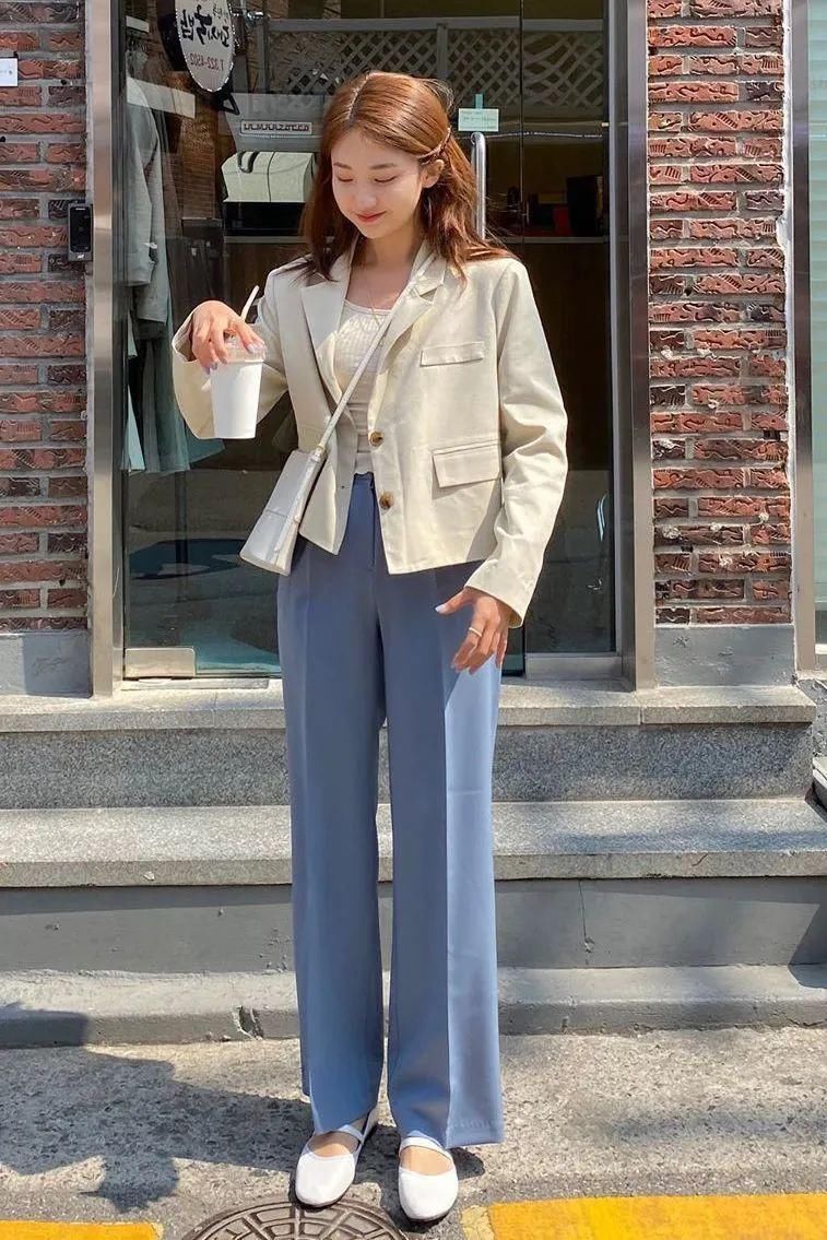 “阔腿裤”输惨了会藏肉的“云朵裤”也太显瘦了吧