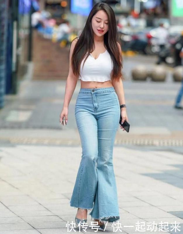喇叭裤|身为「腿粗」的救星,喇叭裤不能忽略,让你更接近「筷子腿」