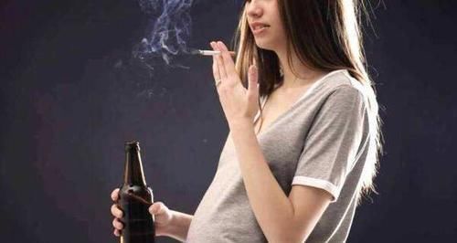 高龄产妇|孕期产检指标正常,孕妈却生下“畸形儿”,得知原因夫妻俩很崩溃