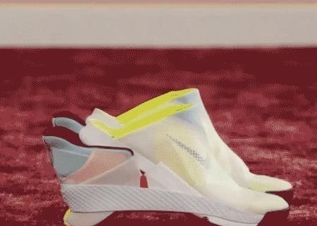 flyease 不用电的Nike“自动系带”!从此刷新你穿鞋的方式!