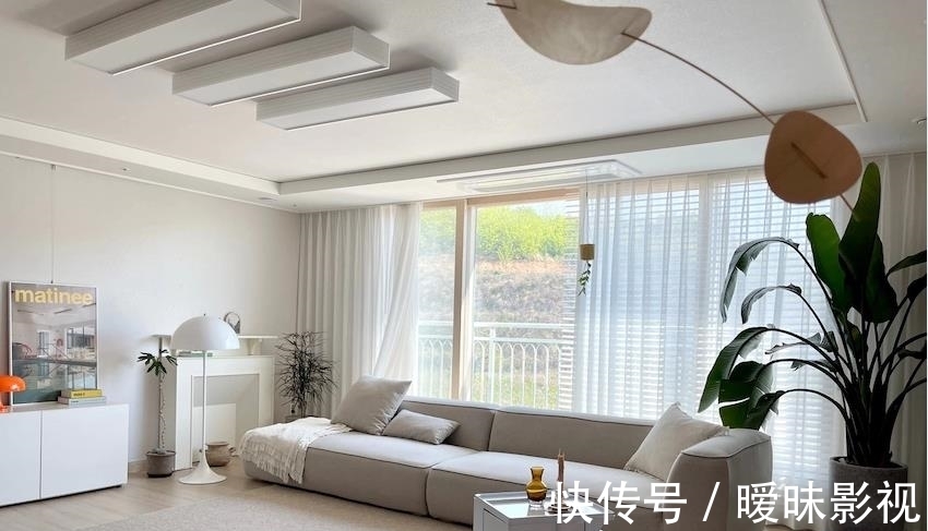 活动式|142㎡四口之家,“活动式”客厅可做4种布局,大人能歇、孩子能玩