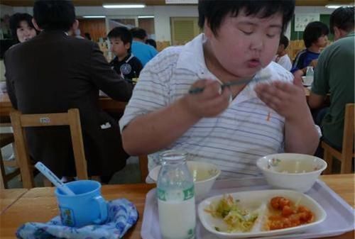 身高|儿科医生孩子积食不长个,山楂山药泡着喝,脾胃好了长得自然快