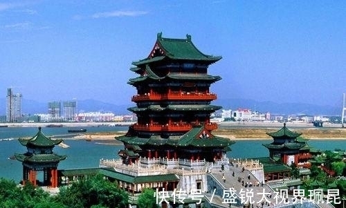 千古名篇$《滕王阁序》的背后:14岁小子犯众怒,写下千古名篇,今纳入课本