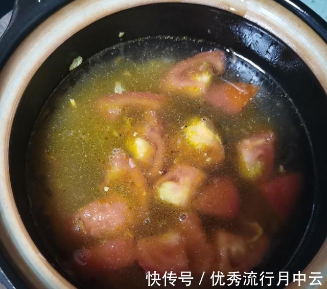 一块豆腐,两道菜,10元左右,小老百姓的小日子,就这么造!