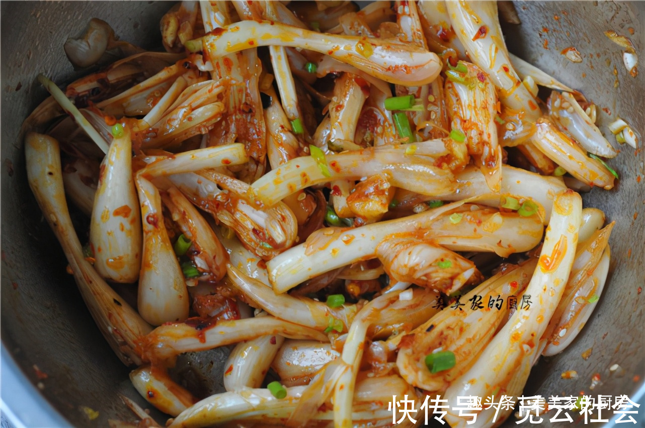 集市|集市上碰到此物别手软,一次买10斤,拌一拌就能吃,爽脆开胃!