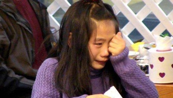 爸爸|家族姓“死”,建议孩子不要随爸爸姓,爷爷取名全家称赞不已