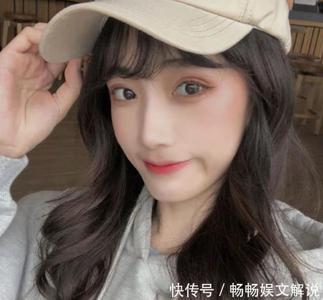 老气|烫发洋气还是老气,主要看这“几”点,盲目烫发没气质还像大妈