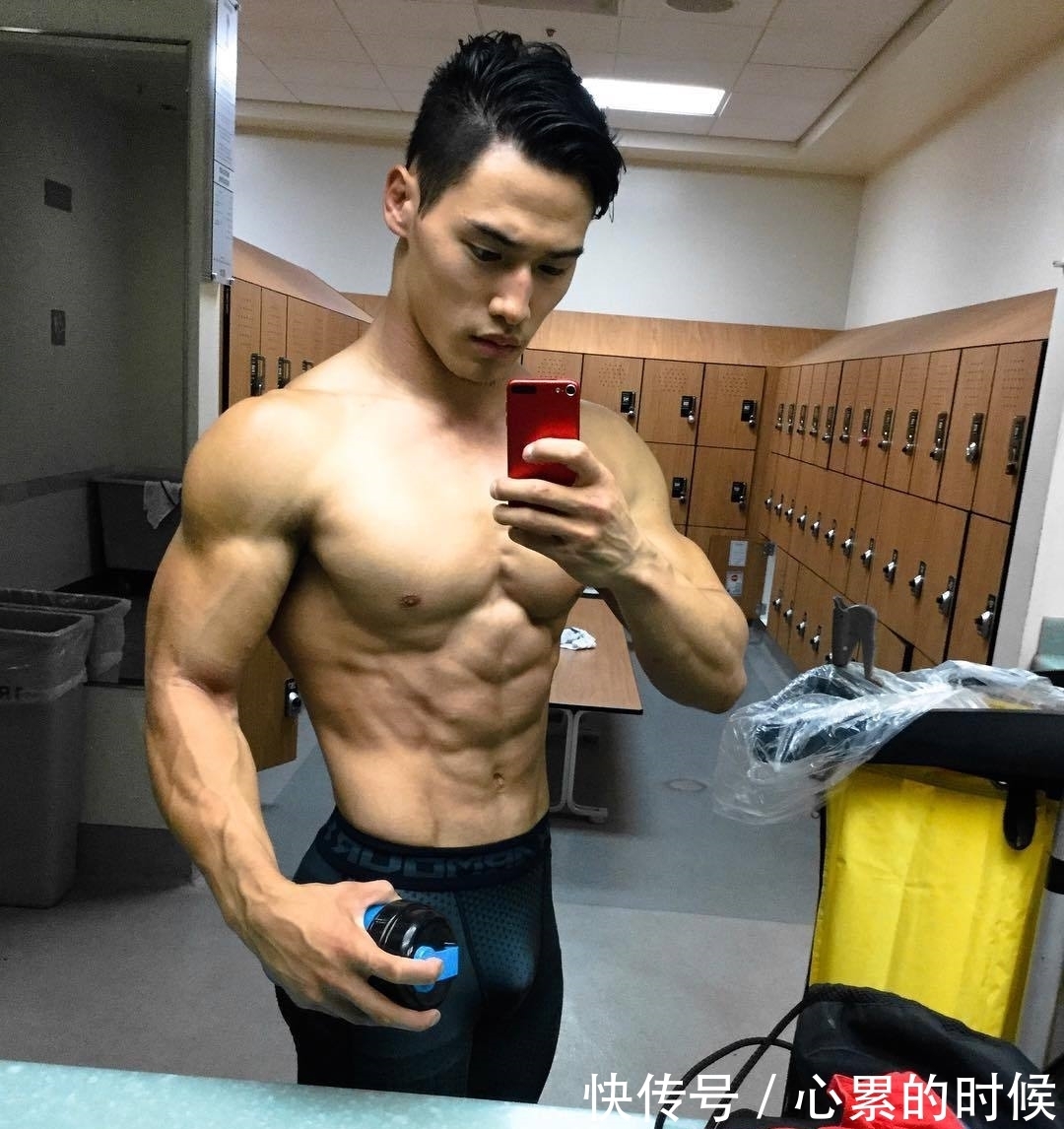 人鱼|筋肉型男的蜕变:性感的人鱼线和刀刻般的腹肌,让他魅力倍增!