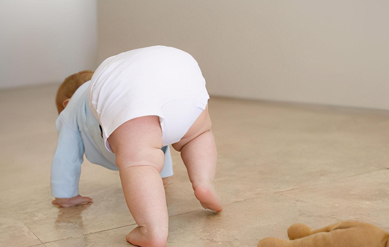 陈女士|宝宝越早学会翻身、爬行、走路,就越聪明?家长别太心急