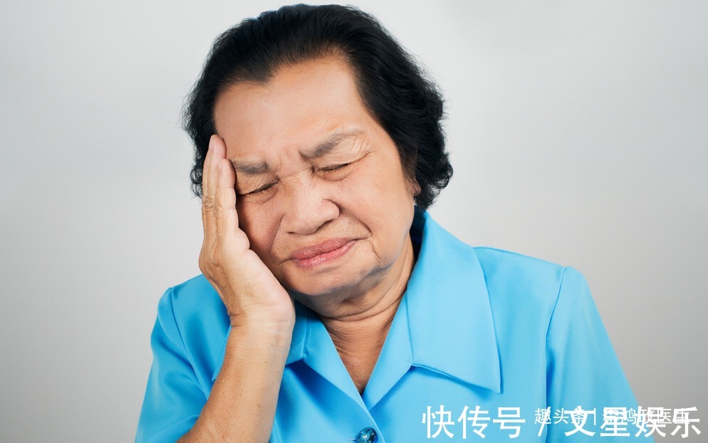 颈椎|女子头晕,以为高血压引起,多次治疗均无效,医生看错科了