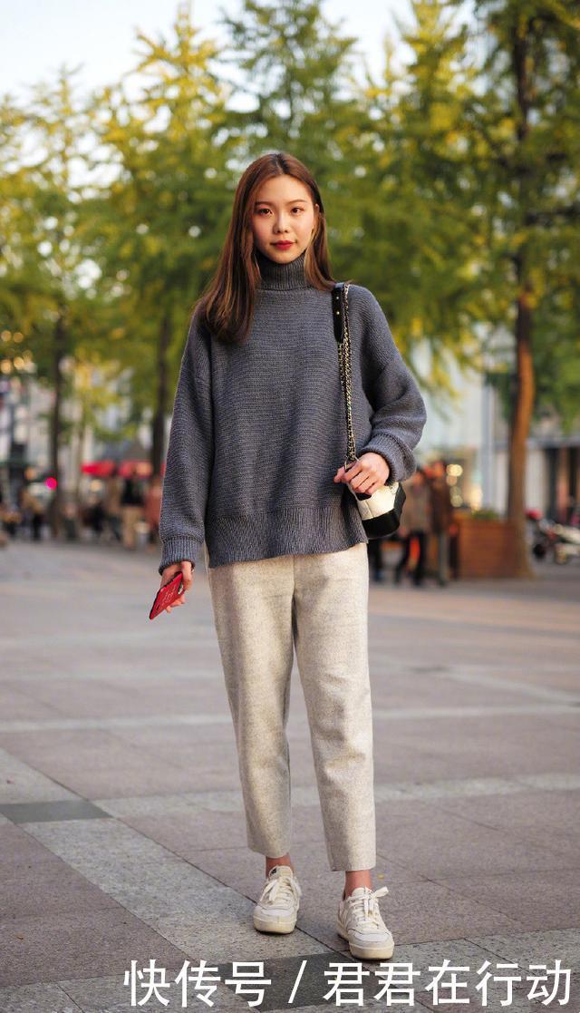  拒绝|冬季穿搭拒绝平庸，实用的“毛衣+长裤”学起来，基础款也很时髦