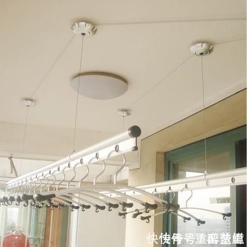 晾晒|阳台不要装晾衣杆了,现在都流行装这种代替,方便又实用