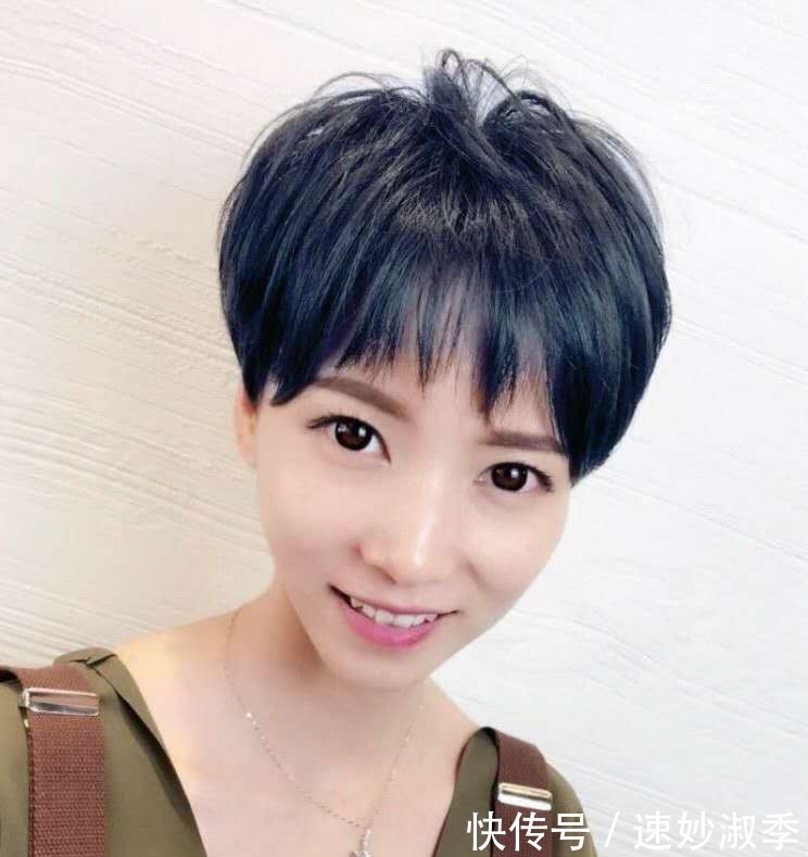 烫发|适合30岁女人的“发型减龄公式”,做发型不迷路,时尚又显年轻