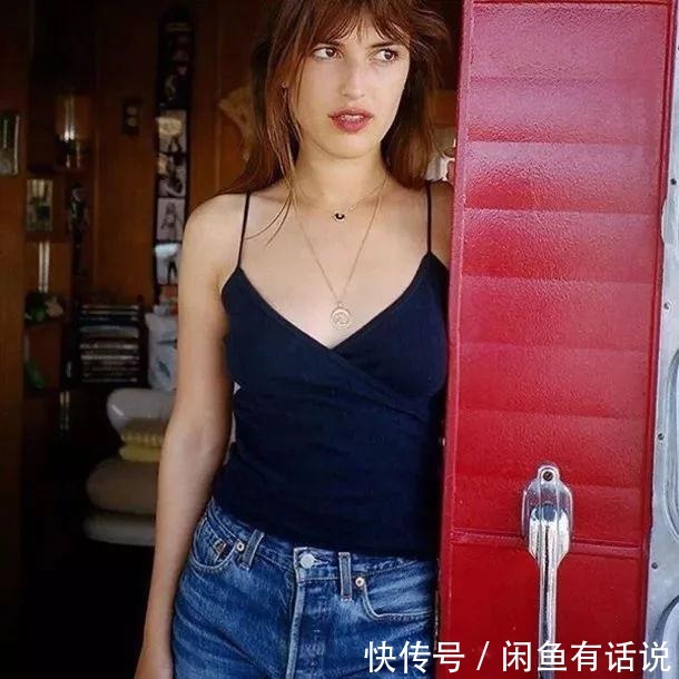 巴黎|巴黎素人的街拍原来就是“随便穿”!简单基础却时髦,值得学